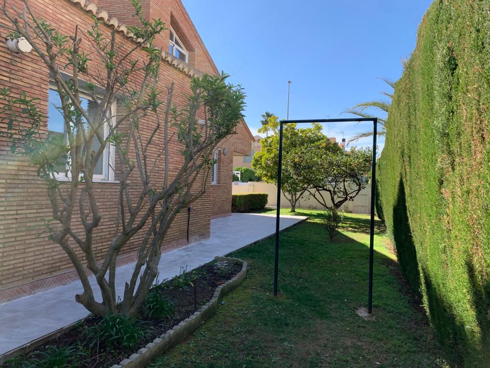  te koop villa San Antonio De Benagéber Camp De Túria 98