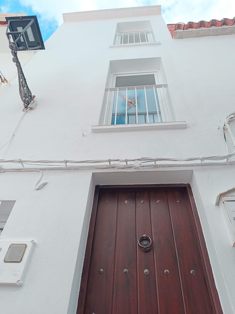  te koop rijtjeshuis Tolox Sierra De Las Nieves 1