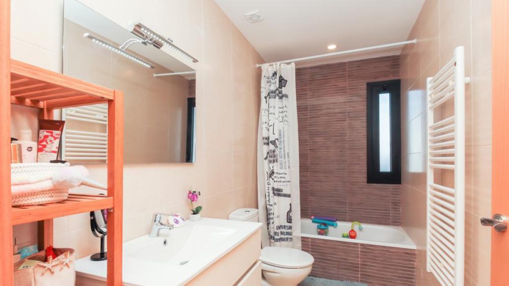 te koop villa Castellet Alt Penedès 33