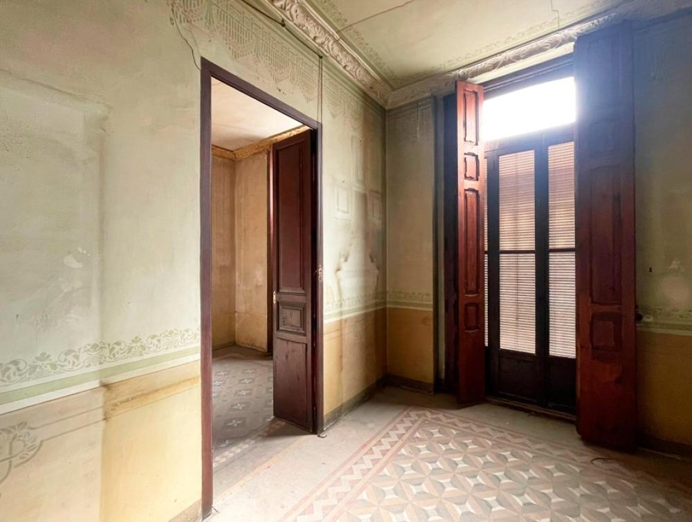  te koop gebouw Valencia Valencia 2