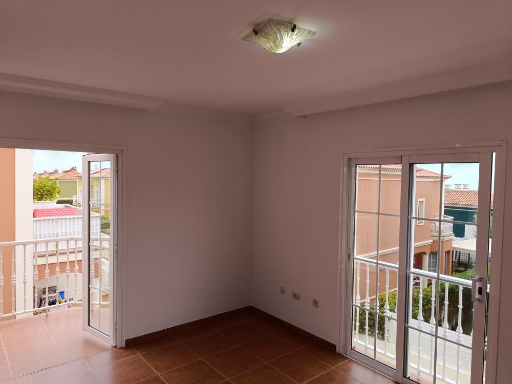  te koop twee-onder-een-kapwoning Santa Úrsula Zona Norte 21