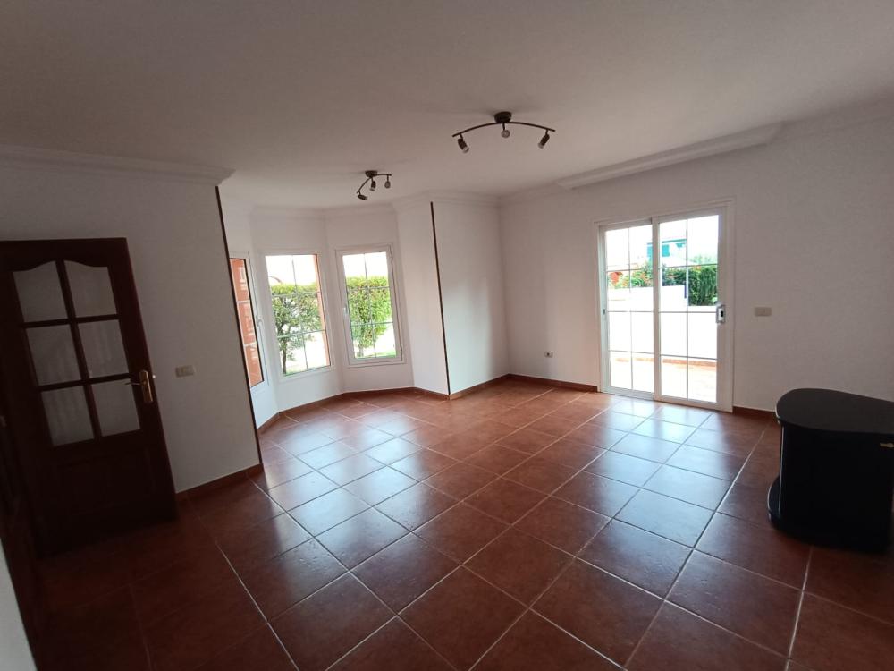  te koop twee-onder-een-kapwoning Santa Úrsula Zona Norte 8