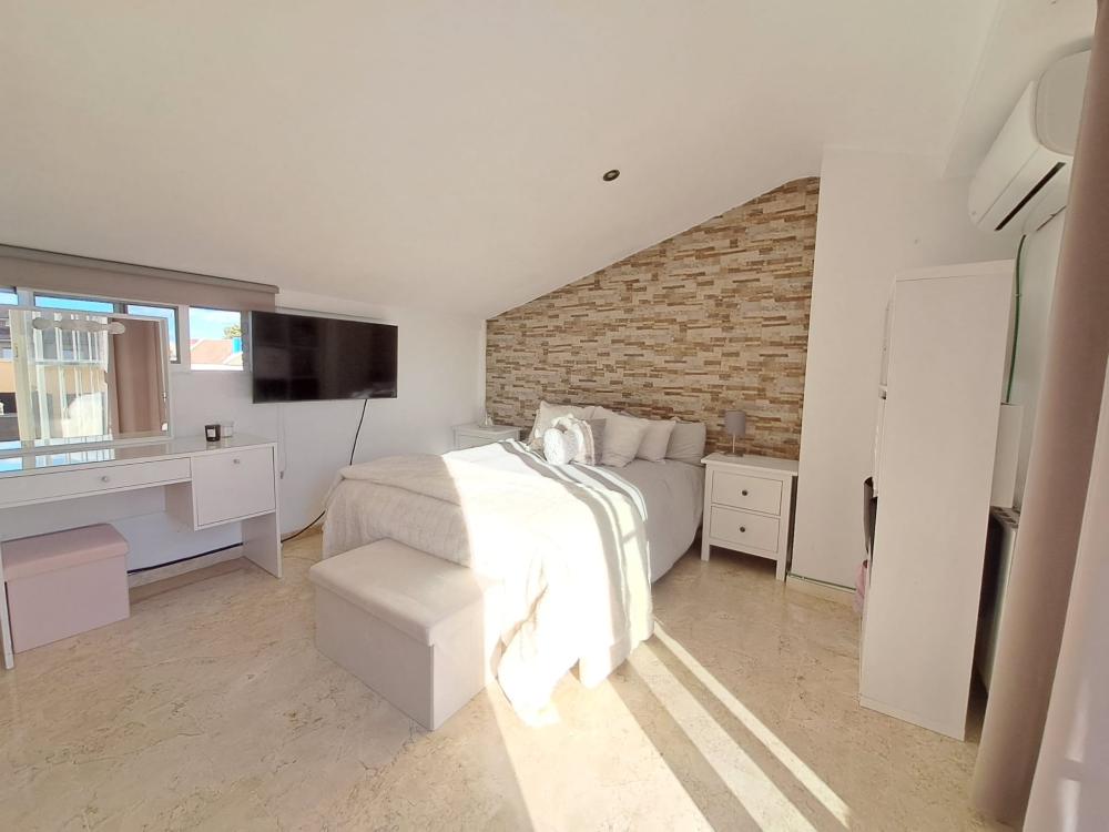  te koop rijtjeshuis San Antonio De Benagéber Camp De Túria 28