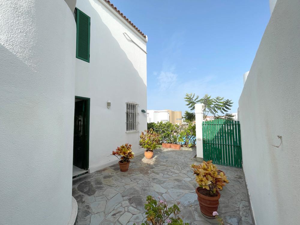  te koop villa San Eugenio Zona Sur 4