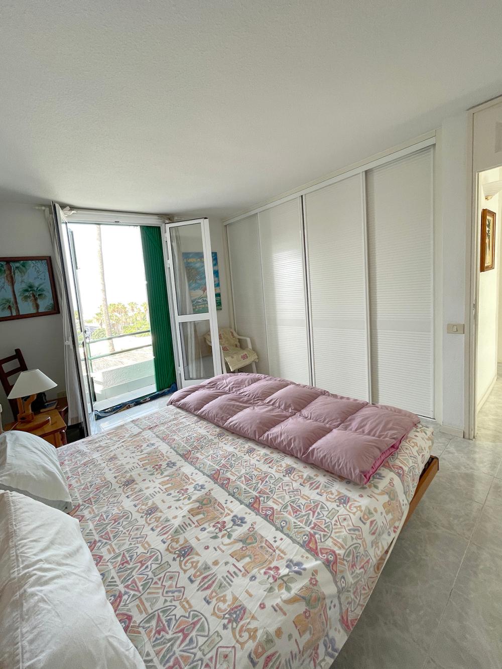  te koop villa San Eugenio Zona Sur 22