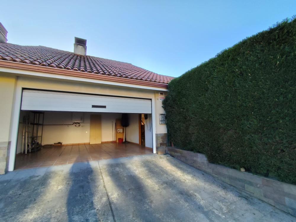  te koop twee-onder-een-kapwoning Uxes Coruña 2