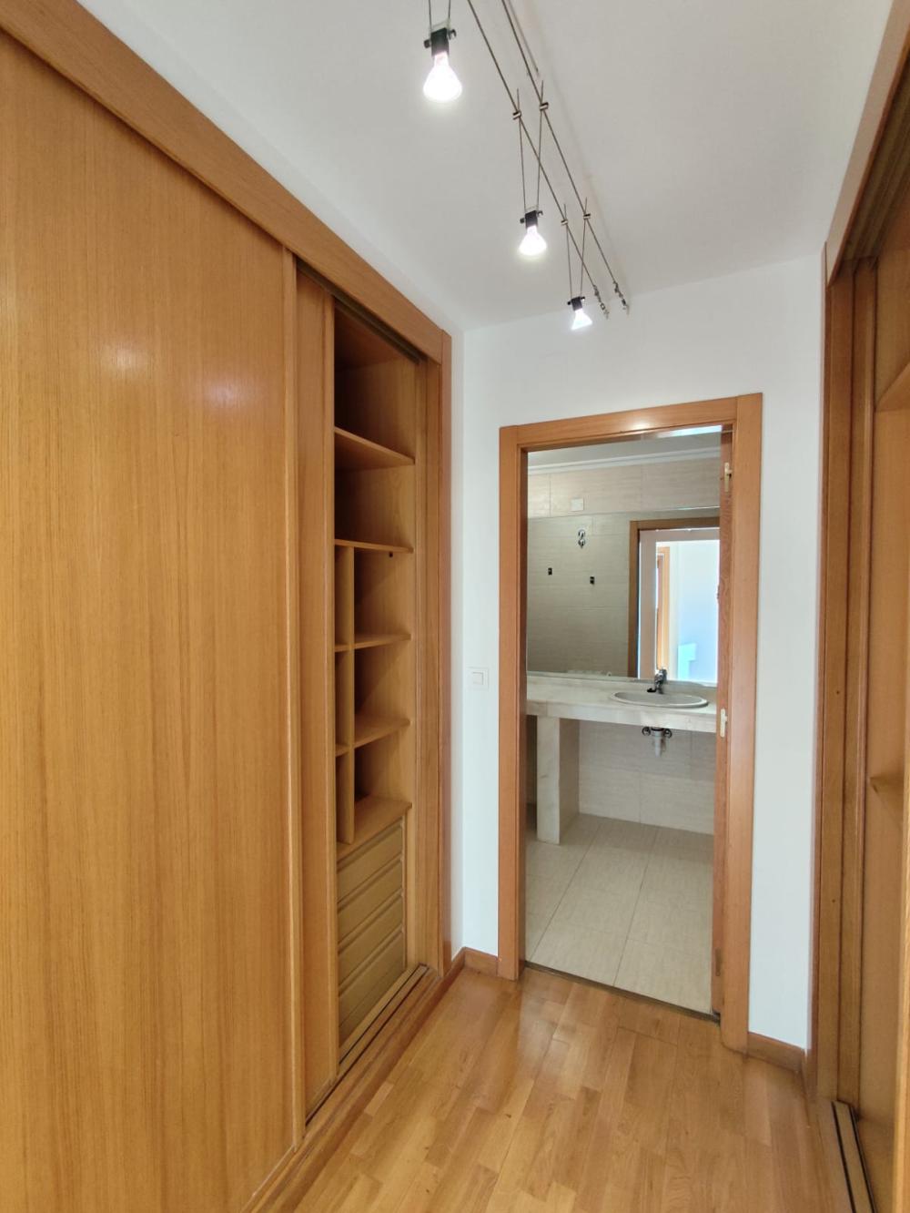  te koop twee-onder-een-kapwoning Uxes Coruña 5