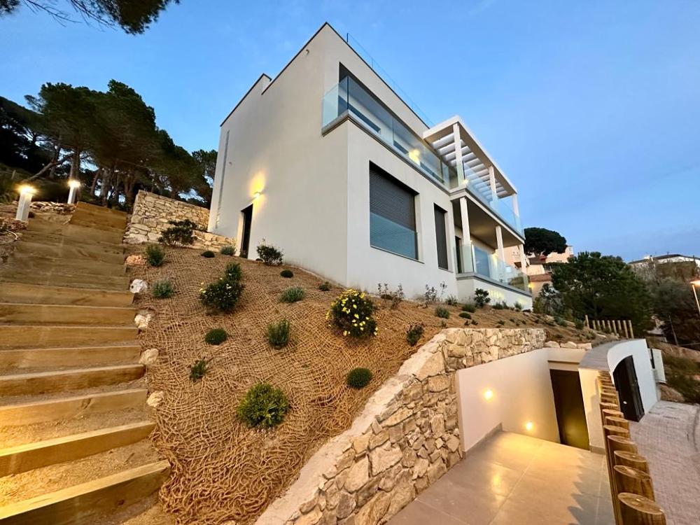  te koop villa Los Pinares Selva 1