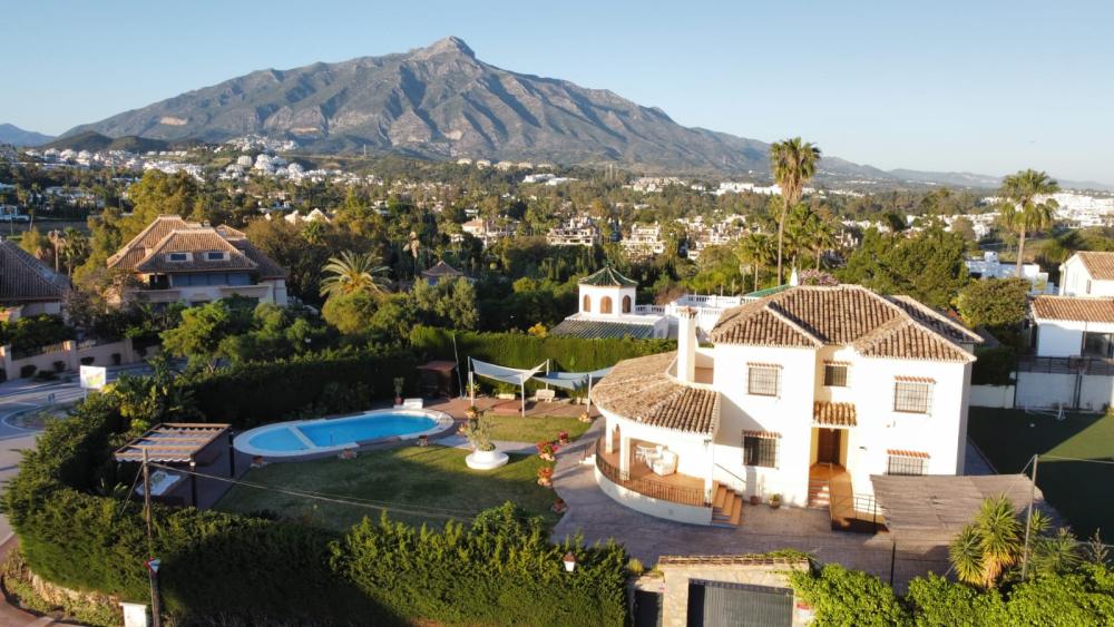  te koop villa Nueva Andalucía Costa Del Sol Occidental 1