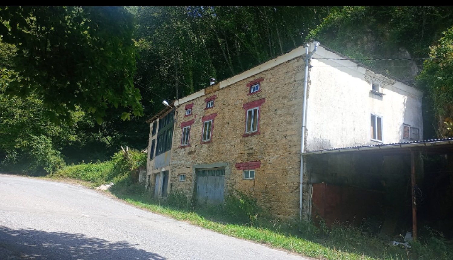  te koop huis Becerrea Ancares 2