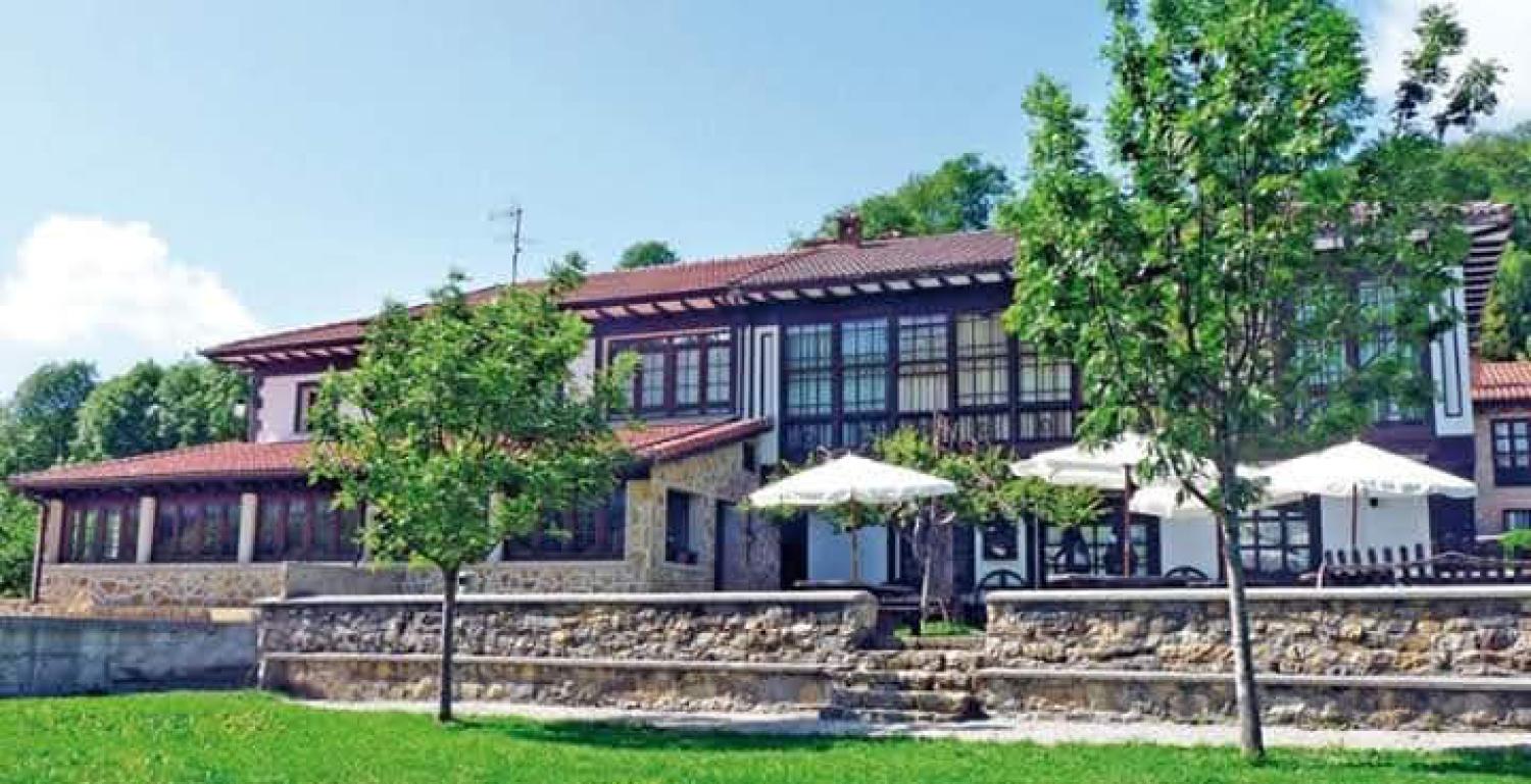  te koop hotel Orle Nalón 13