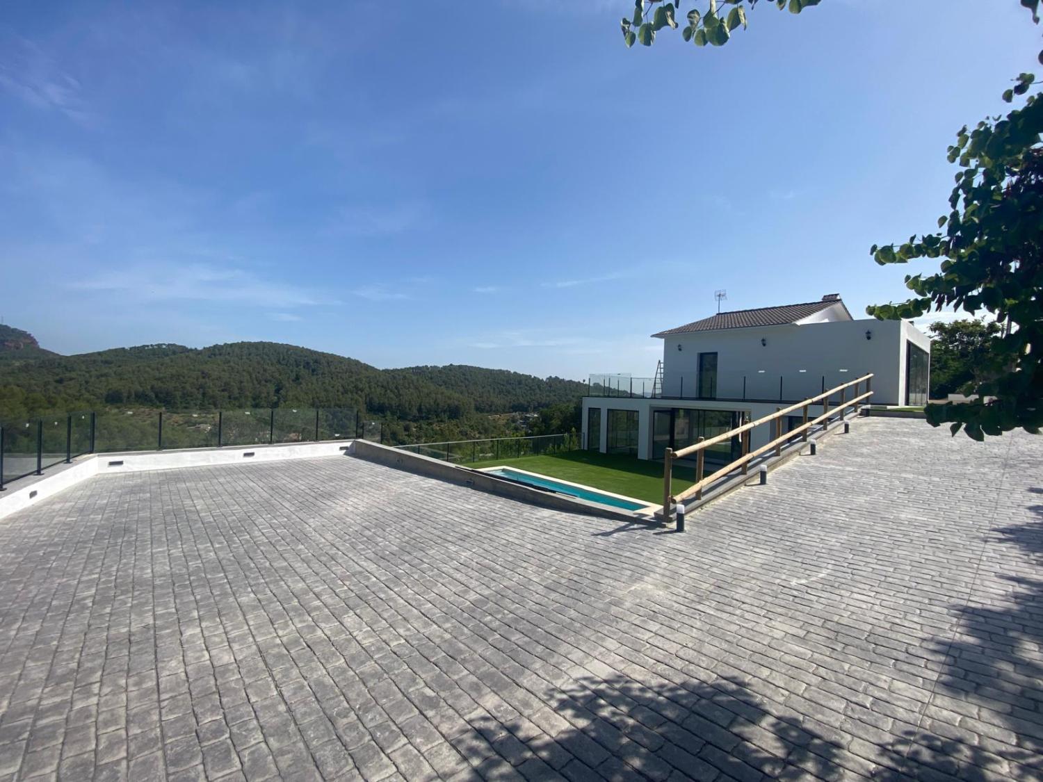  te koop villa Torrelles De Llobregat Baix Llobregat 2