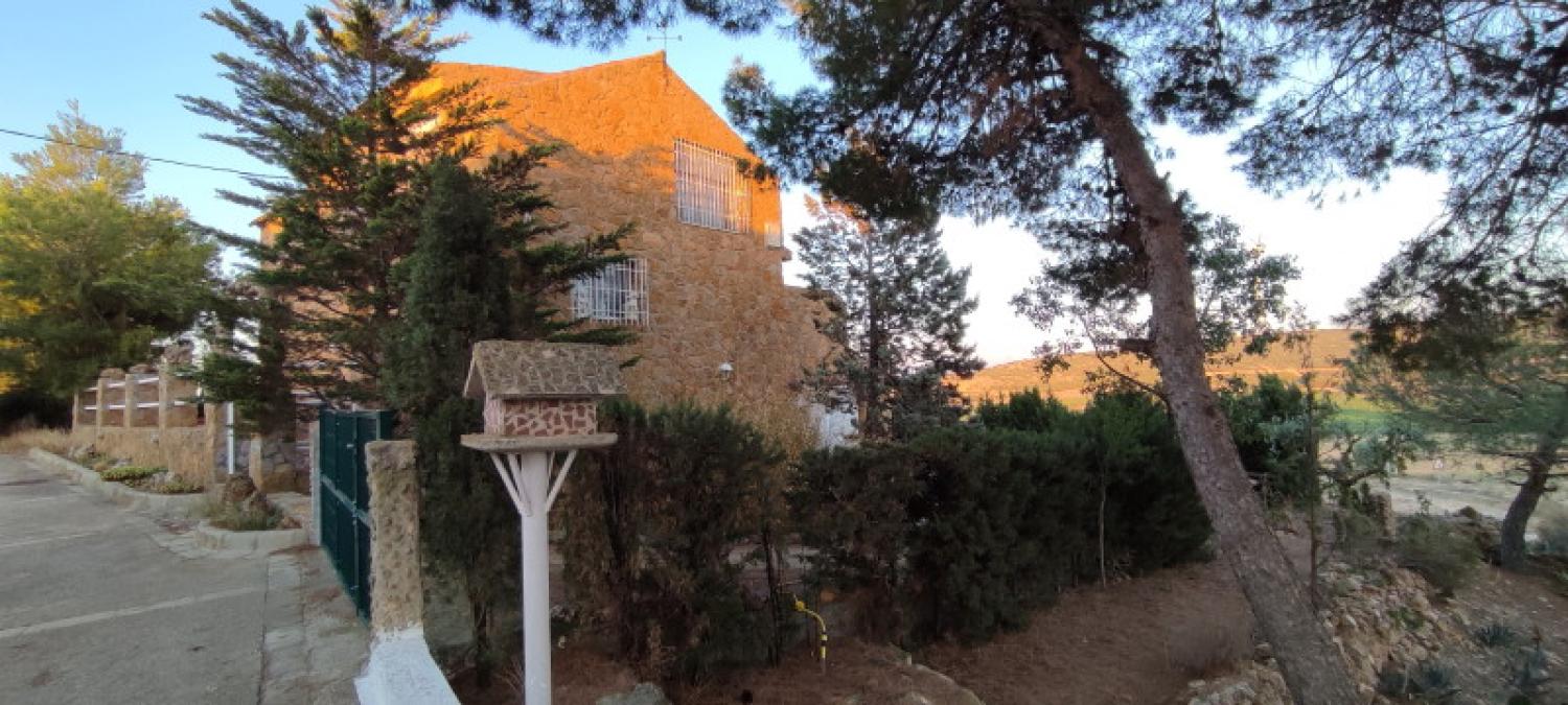  te koop huis La Higuera Monte Ibérico Almansa 52
