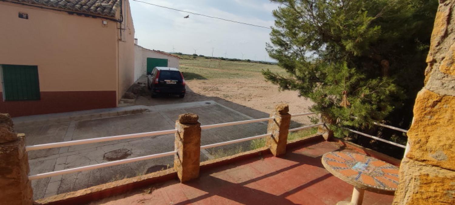  te koop huis La Higuera Monte Ibérico Almansa 34