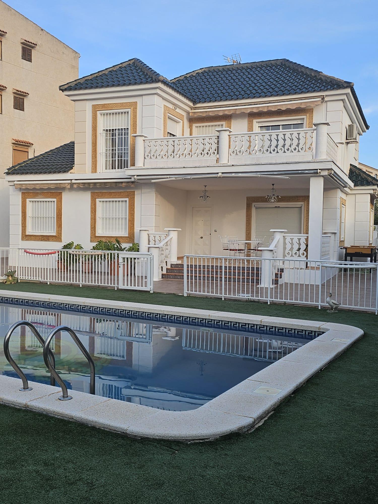  te koop villa Los Arenales Del Sol Baix Vinalopó 1