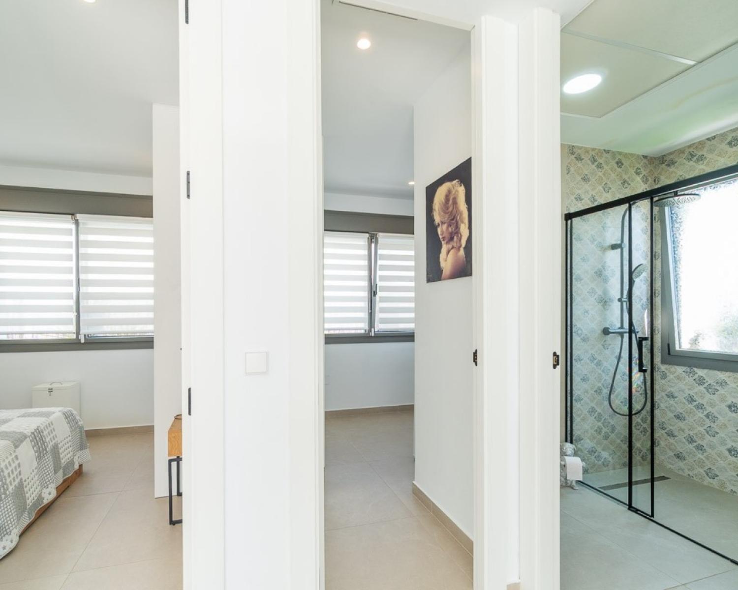  te koop villa Villamartín Baix Segura 14