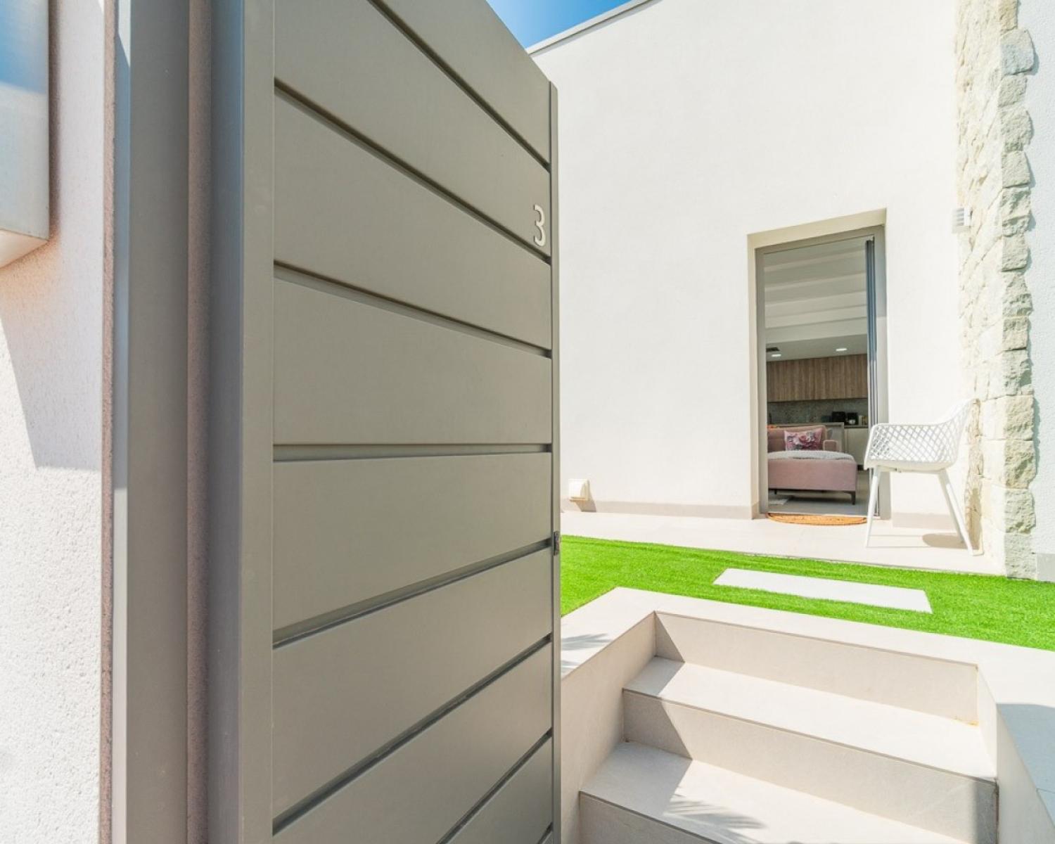  te koop villa Villamartín Baix Segura 12