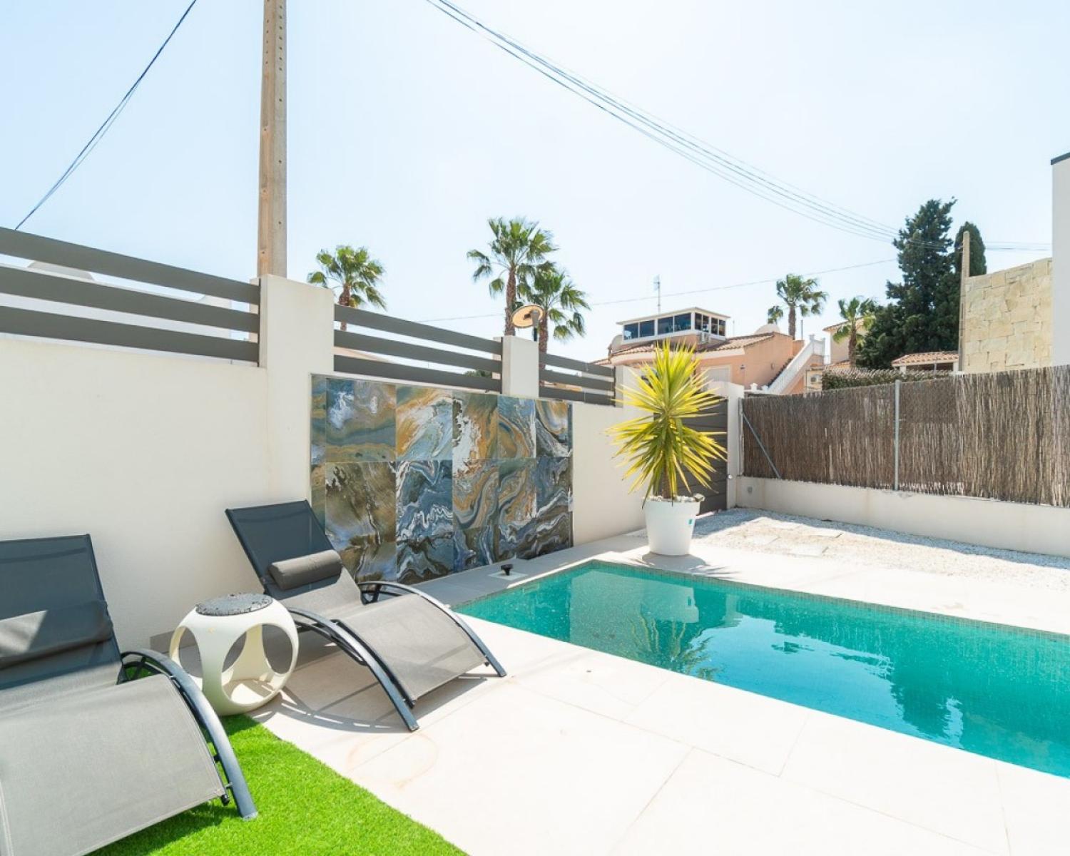  te koop villa Villamartín Baix Segura 2