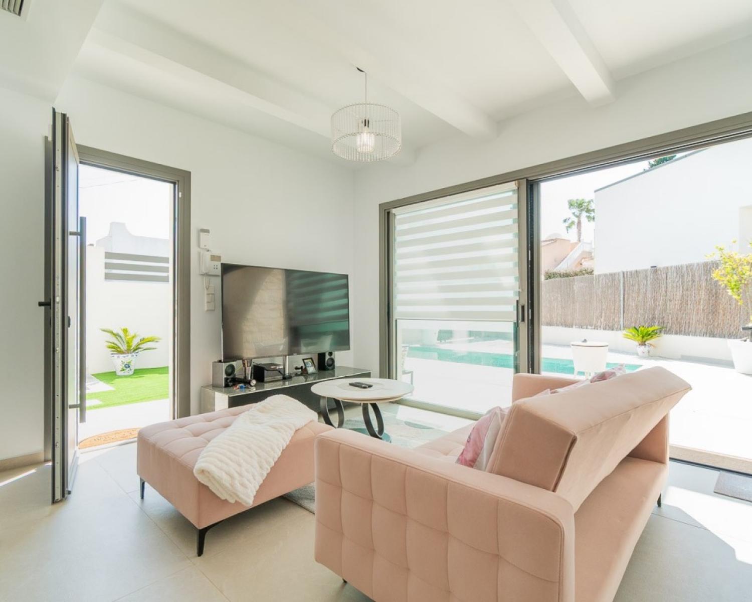  te koop villa Villamartín Baix Segura 29