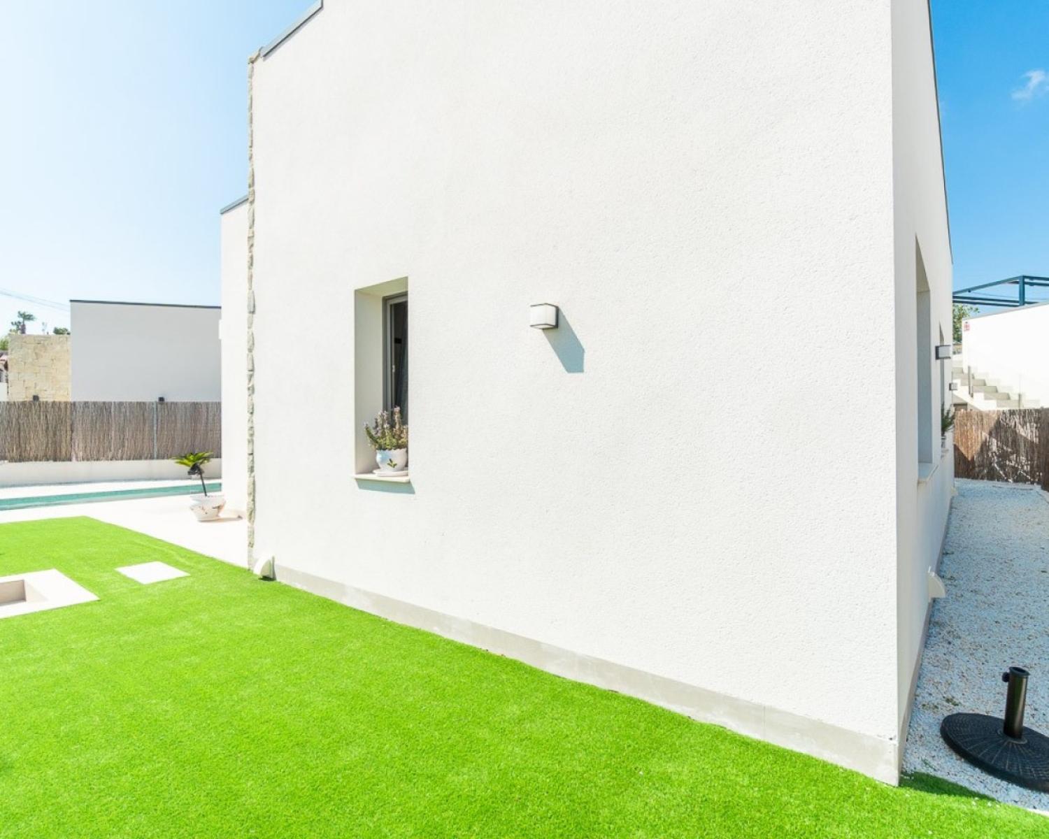  te koop villa Villamartín Baix Segura 13