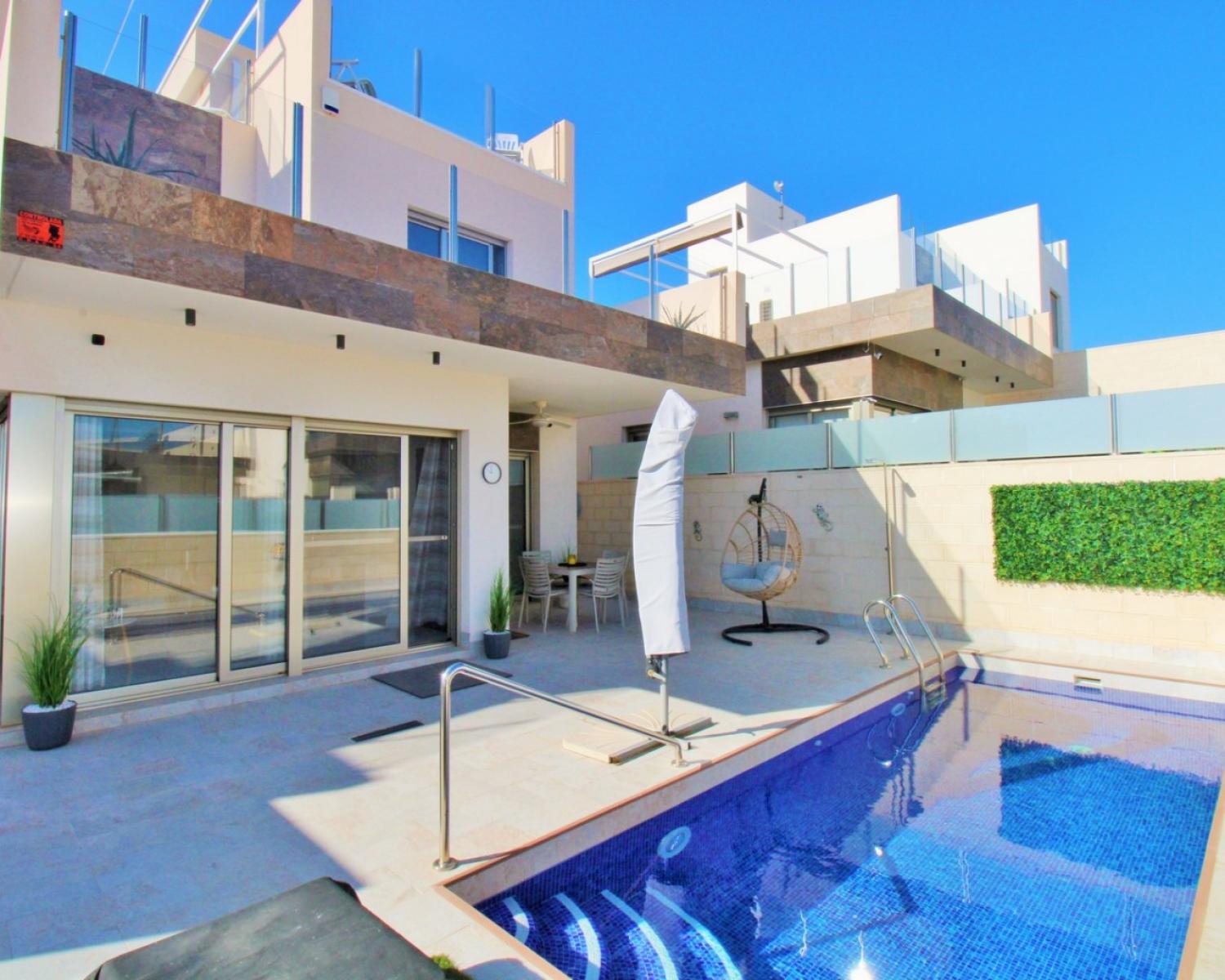  te koop villa Villamartín Baix Segura 1