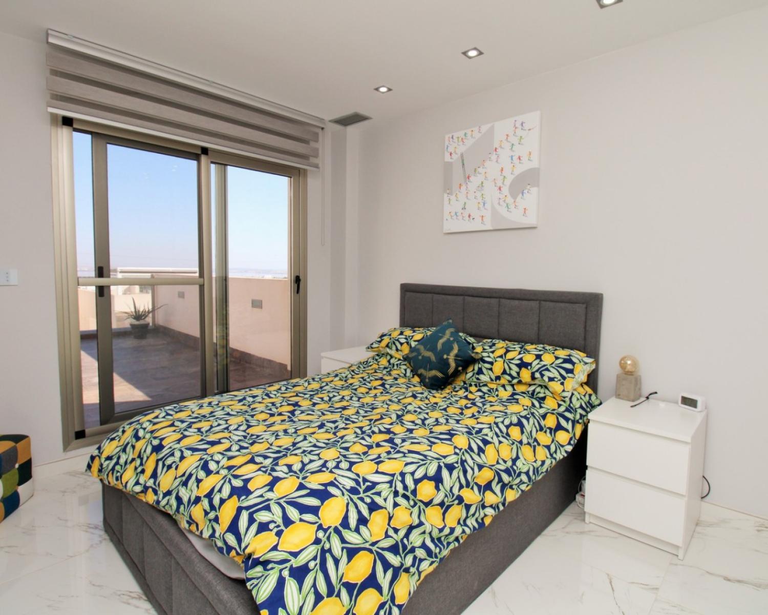  te koop villa Villamartín Baix Segura 22