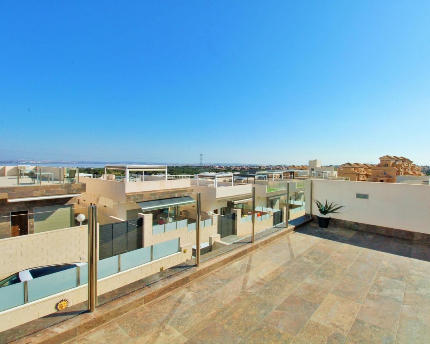  te koop villa Villamartín Baix Segura 19