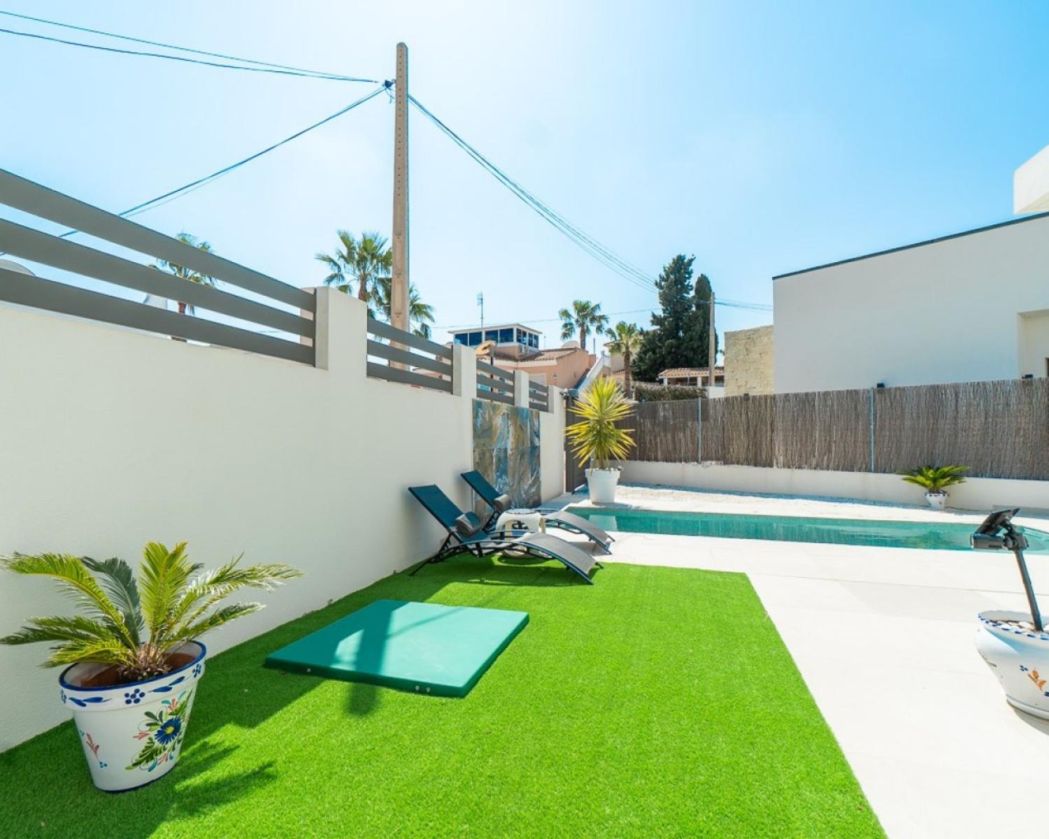  te koop villa Villamartín Baix Segura 3