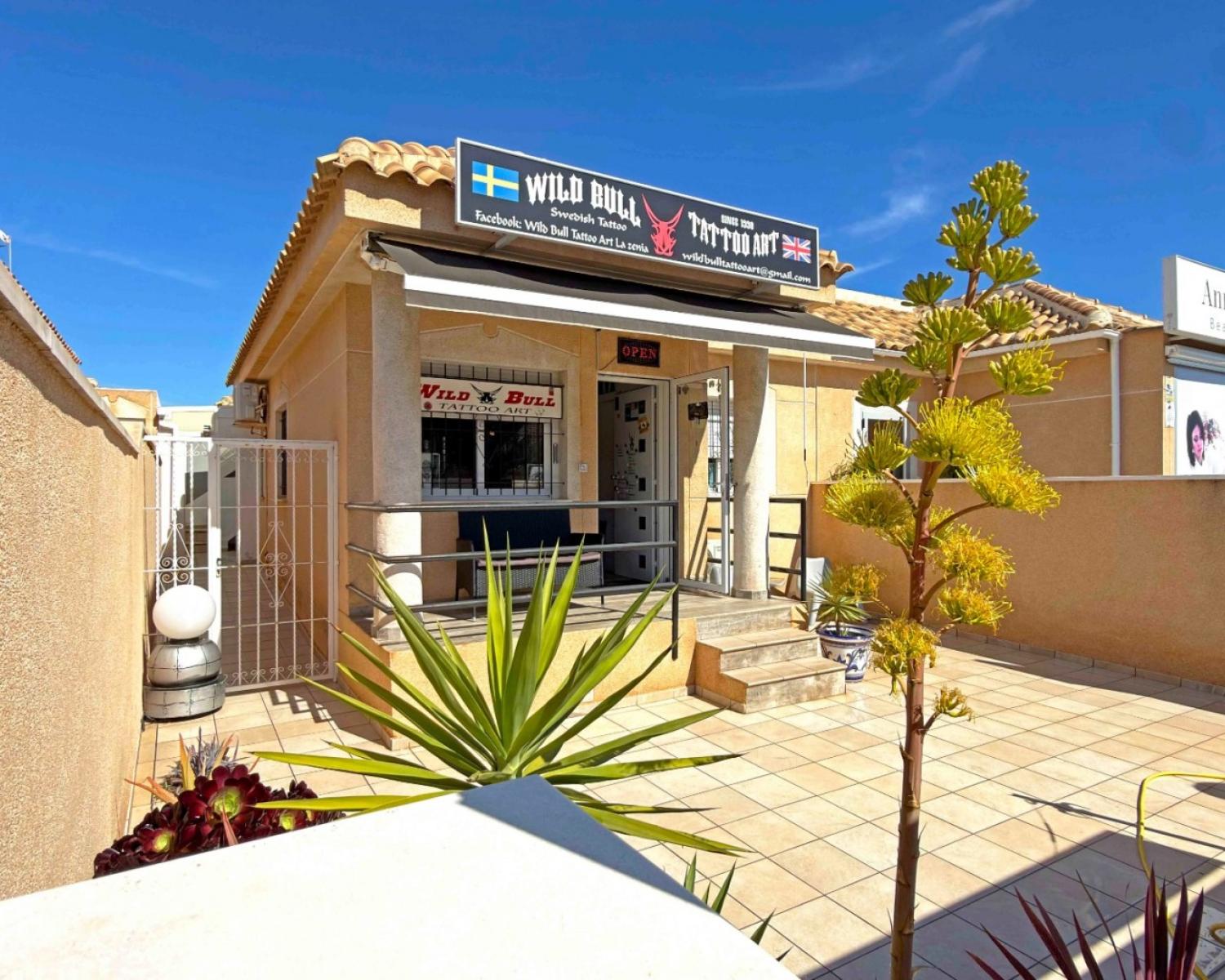  te koop bedrijfsruimte La Zenia Baix Segura 1