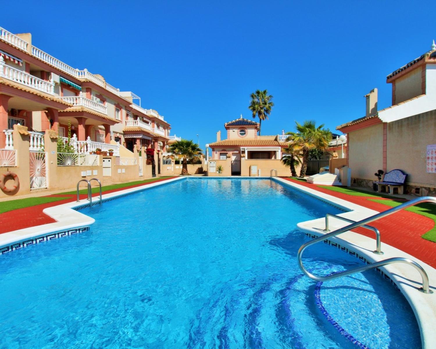  te koop huis Playa Flamenca Baix Segura 13