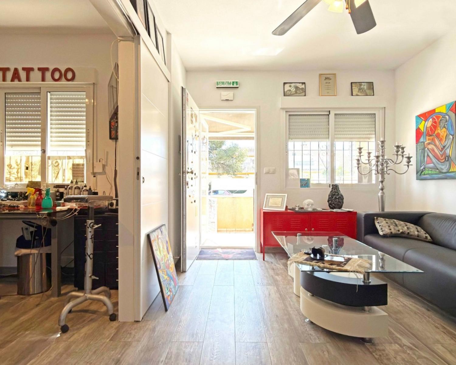  te koop bedrijfsruimte La Zenia Baix Segura 11